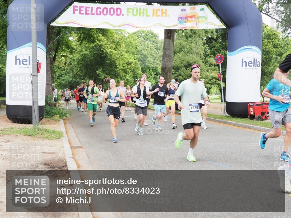 29.06.2025 - hella hamburg halbmarathon MichiJ http://msf.ph/oto/8334023 29.06.2025 10:38:40 Zwischen KM18-KM19 5018, 5399, 5820, 7134, 7397, 8205, 9057, 9093, 9476, 9739, 9793, 10603, 10891, 11124, 11791, 12367, 13403, 13707, 15480, 16716, 17129, 17823, 18006, 18394 meine-sportfotos.de