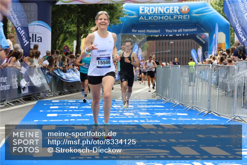 29.06.2025 - hella hamburg halbmarathon Strokosch-Dieckow http://msf.ph/oto/8334125 29.06.2025 10:33:54 Ziel 1743, 2243, 9345, 9519, 10865, 11227, 13493, 13494, 13771, 14310, 14466, 15268, 15500, 16243, 17877 meine-sportfotos.de