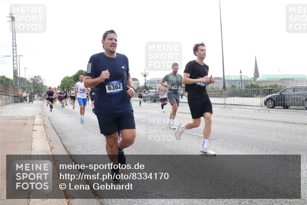 29.06.2025 - hella hamburg halbmarathon Lena Gebhardt http://msf.ph/oto/8334170 29.06.2025 10:38:02 Lombardsbrücke 10025, 735, 6362, 1578, 1196, 1394, 1457, 1475, 1578, 1596, 1742, 1799, 1901, 1966, 1985, 2199, 2498, 2786, 2853, 3230, 3242, 3246, 3338, 3716, 3880, 4414, 4921, 5139, 5300, 5522, 5713, 5875, 6199, 6200, 6243, 6362, 6697, 6751, 6930, 7118, 7124, 7165, 7244, 7321, 7350, 7552, 7629, 7696, 7868, 7914, 8985, 9247, 9288, 9895, 10159, 10506, 10836, 11087, 11543, 12123, 12254, 12472, 12824, 16680, 17798 meine-sportfotos.de
