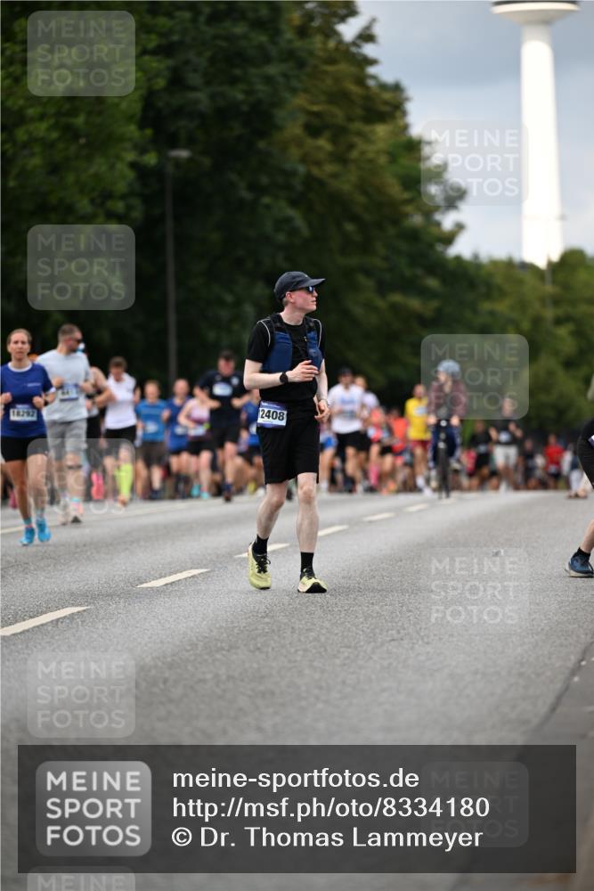 29.06.2025 - hella hamburg halbmarathon Dr. Thomas Lammeyer http://msf.ph/oto/8334180 29.06.2025 10:39:55 Kennedybrücke 1336, 2412, 2787, 2827, 3828, 4413, 4703, 4965, 5147, 6029, 6189, 6471, 6867, 8567, 8947, 9470, 9819, 10360, 10565, 10652, 11187, 11198, 11233, 11359 meine-sportfotos.de