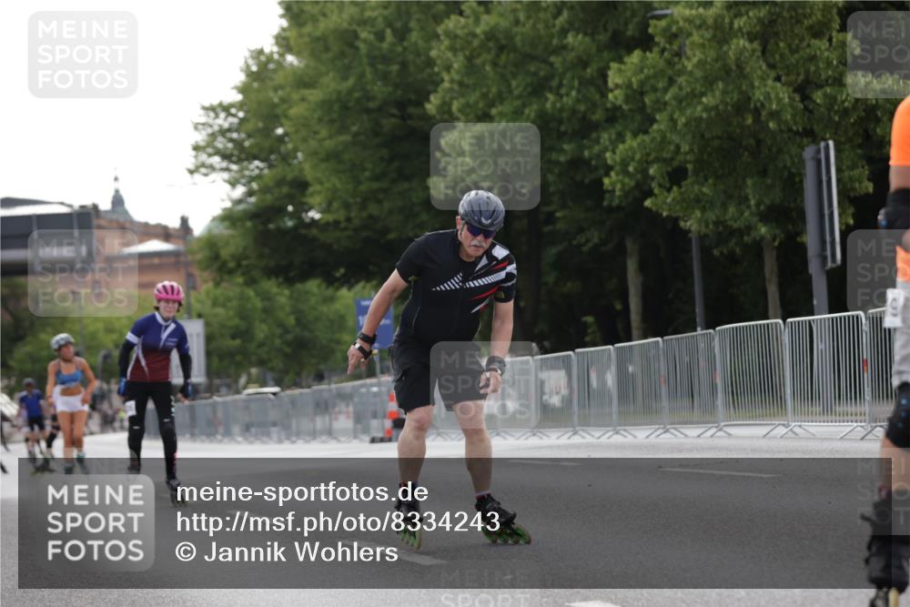 29.06.2025 - hella hamburg halbmarathon Jannik Wohlers http://msf.ph/oto/8334243 29.06.2025 09:01:45 Lombardsbrücke  meine-sportfotos.de