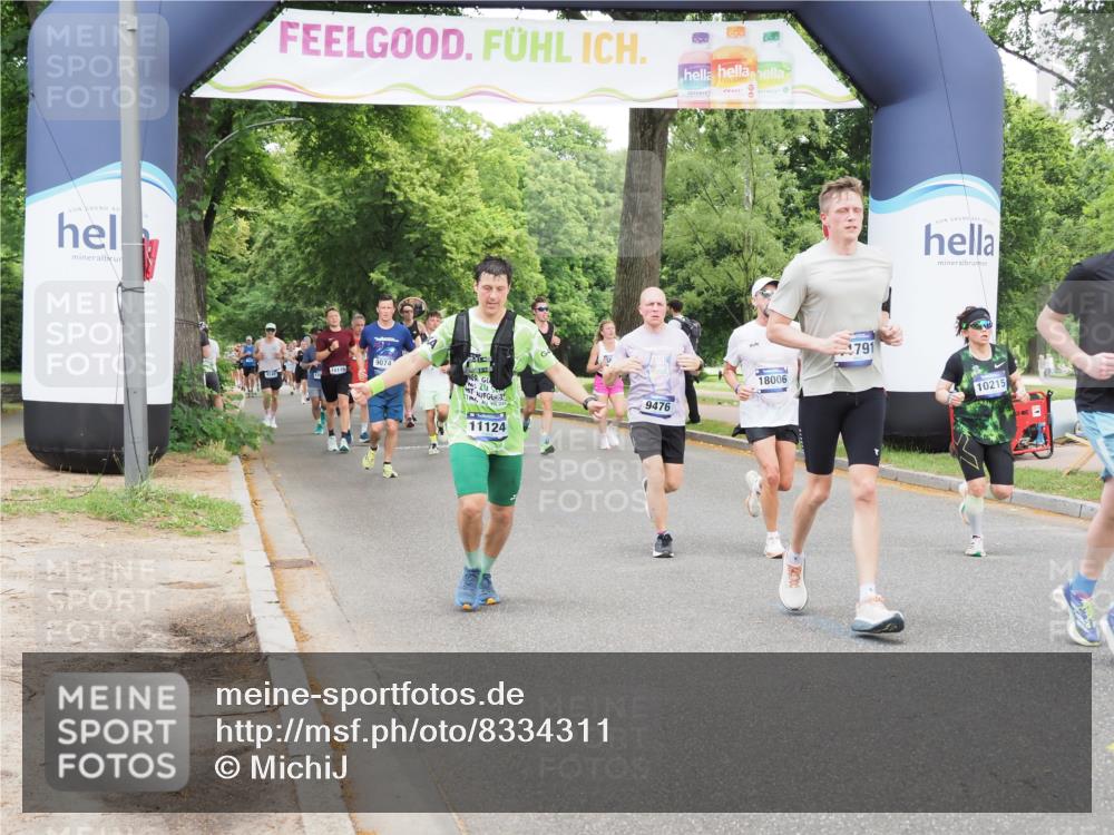 29.06.2025 - hella hamburg halbmarathon MichiJ http://msf.ph/oto/8334311 29.06.2025 10:38:42 Zwischen KM18-KM19 5399, 5820, 7134, 8205, 9057, 9093, 9476, 9739, 9793, 10215, 10603, 10891, 11124, 11791, 12367, 13707, 17129, 18006 meine-sportfotos.de