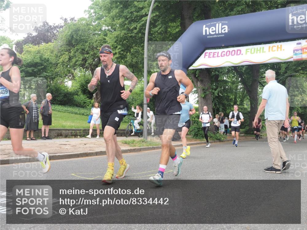29.06.2025 - hella hamburg halbmarathon KatJ http://msf.ph/oto/8334442 29.06.2025 10:47:38 Zwischen KM18-KM19 1453, 1653, 2086, 3097, 4068, 6921, 7033 meine-sportfotos.de