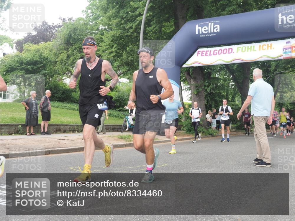 29.06.2025 - hella hamburg halbmarathon KatJ http://msf.ph/oto/8334460 29.06.2025 10:47:38 Zwischen KM18-KM19 1453, 1653, 2086, 3097, 4068, 6921, 7033 meine-sportfotos.de