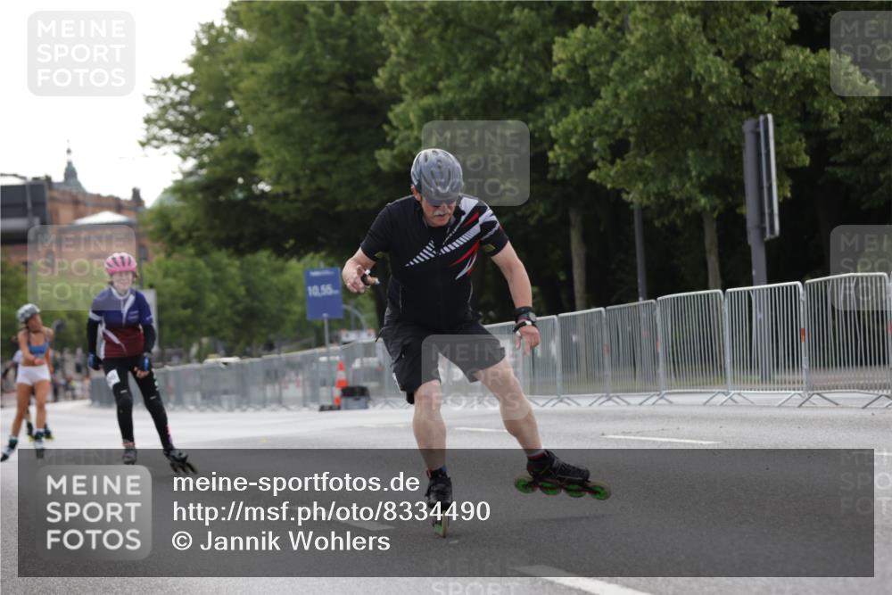 29.06.2025 - hella hamburg halbmarathon Jannik Wohlers http://msf.ph/oto/8334490 29.06.2025 09:01:46 Lombardsbrücke  meine-sportfotos.de