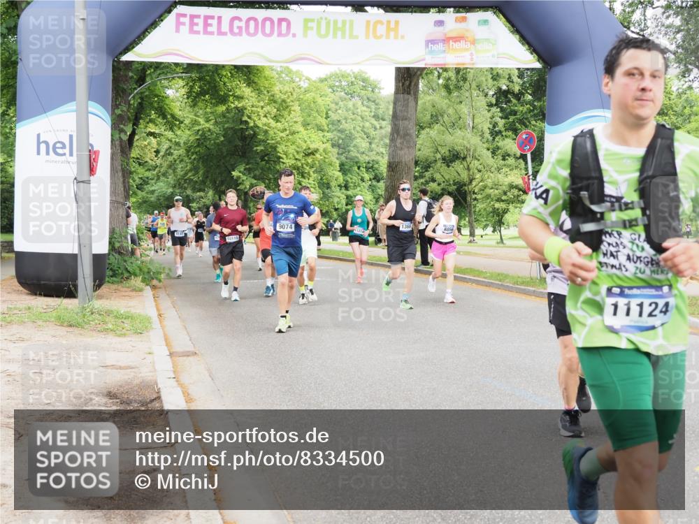 29.06.2025 - hella hamburg halbmarathon MichiJ http://msf.ph/oto/8334500 29.06.2025 10:38:44 Zwischen KM18-KM19 1366, 7134, 8205, 8856, 9093, 9476, 9739, 9793, 10215, 10603, 10891, 11124, 11791, 12367, 13707, 17129, 18006 meine-sportfotos.de
