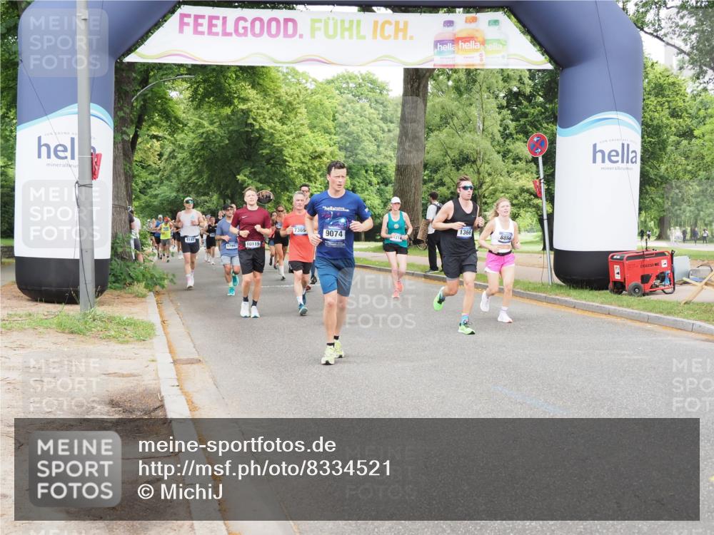 29.06.2025 - hella hamburg halbmarathon MichiJ http://msf.ph/oto/8334521 29.06.2025 10:38:44 Zwischen KM18-KM19 1366, 7134, 8205, 8856, 9093, 9476, 9739, 9793, 10215, 10603, 10891, 11124, 11791, 12367, 13707, 17129, 18006 meine-sportfotos.de