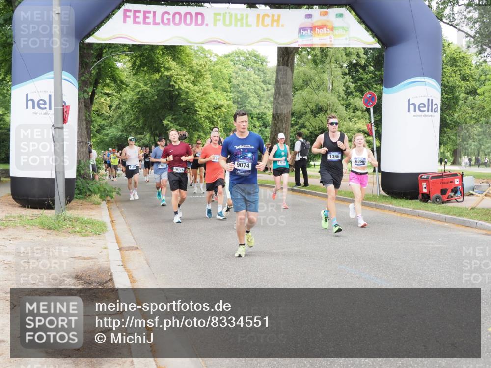 29.06.2025 - hella hamburg halbmarathon MichiJ http://msf.ph/oto/8334551 29.06.2025 10:38:45 Zwischen KM18-KM19 1366, 7134, 7369, 8856, 9074, 9093, 9476, 9739, 10115, 10215, 10603, 10891, 11124, 11791, 12367, 13707, 16591, 17129, 18006 meine-sportfotos.de