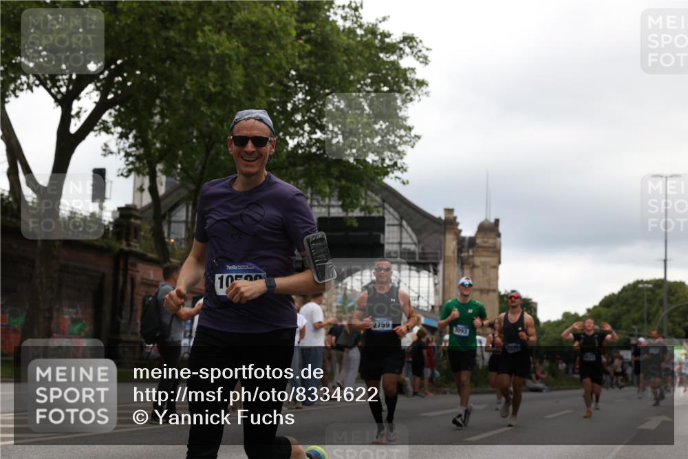 29.06.2025 - hella hamburg halbmarathon Yannick Fuchs http://msf.ph/oto/8334622 29.06.2025 10:51:52 20KM 1595, 1611, 2025, 2488, 2606, 2759, 2806, 2840, 2883, 2907, 3093, 3141, 3859, 4319, 4426, 4467, 4502, 4579, 4632, 4833, 5341, 5926, 6104, 6281, 6302, 6531, 6595, 7138, 7189, 8322, 8585, 9316, 9485, 10599, 10788, 11645, 12585, 13465, 13816, 13880, 14266, 14571, 15217, 15229, 16517, 16531, 17405, 17415, 17455, 17543, 18068, 18180, 18492, 18501, 18587, 18762, 18891 meine-sportfotos.de