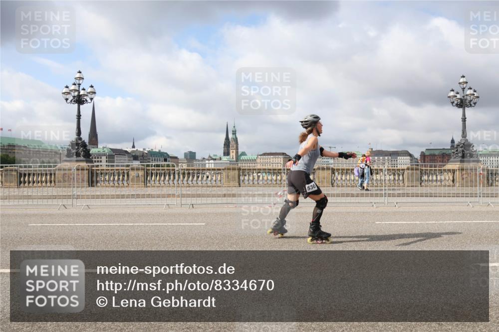 29.06.2025 - hella hamburg halbmarathon Lena Gebhardt http://msf.ph/oto/8334670 29.06.2025 09:08:57 Lombardsbrücke 1989 meine-sportfotos.de