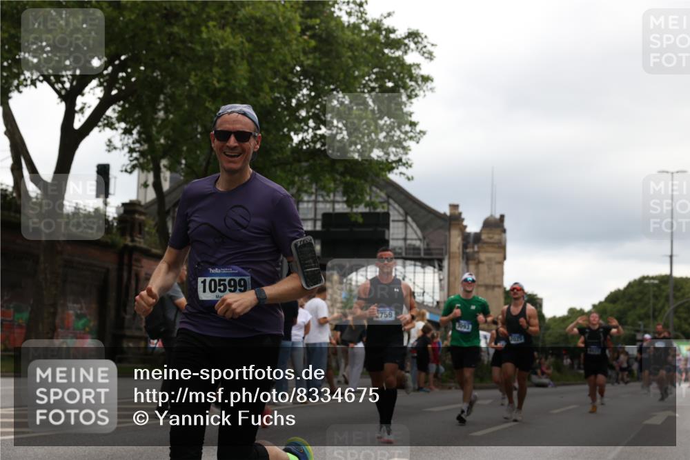 29.06.2025 - hella hamburg halbmarathon Yannick Fuchs http://msf.ph/oto/8334675 29.06.2025 10:51:52 20KM 1595, 1611, 2025, 2488, 2606, 2759, 2806, 2840, 2883, 2907, 3093, 3141, 3859, 4319, 4426, 4467, 4502, 4579, 4632, 4833, 5341, 5926, 6104, 6281, 6302, 6531, 6595, 7138, 7189, 8322, 8585, 9316, 9485, 10599, 10788, 11645, 12585, 13465, 13816, 13880, 14266, 14571, 15217, 15229, 16517, 16531, 17405, 17415, 17455, 17543, 18068, 18180, 18492, 18501, 18587, 18762, 18891 meine-sportfotos.de