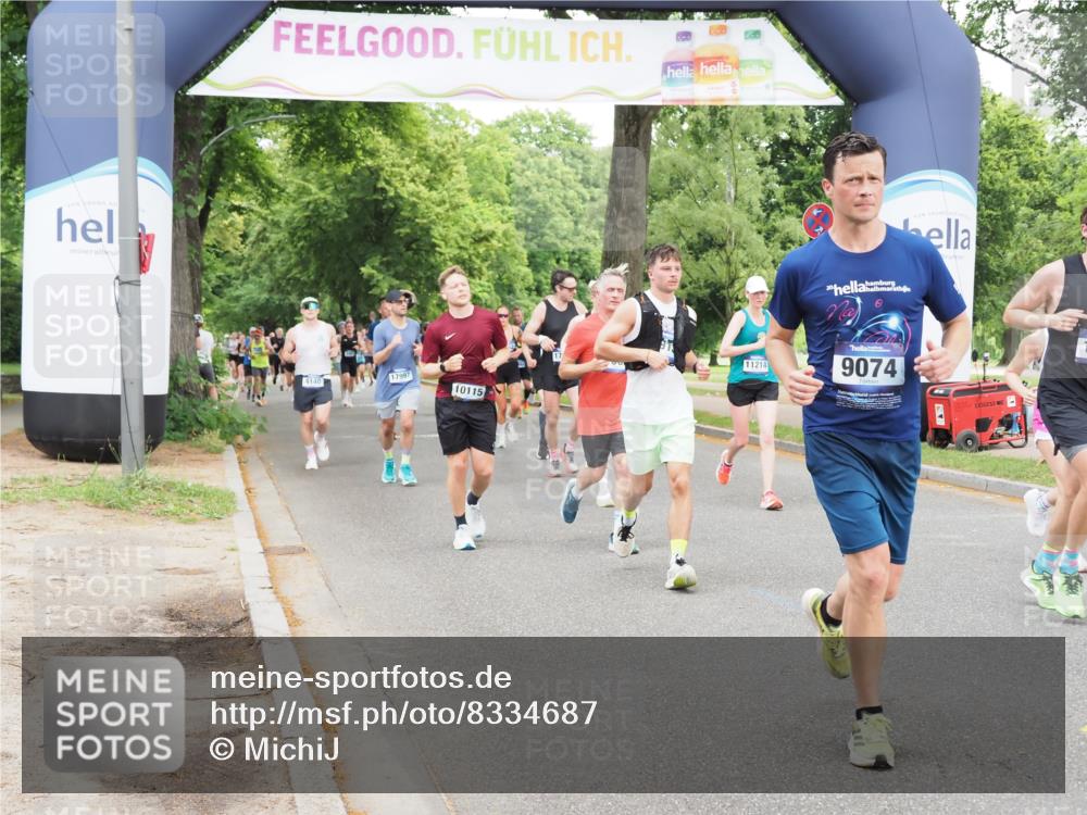 29.06.2025 - hella hamburg halbmarathon MichiJ http://msf.ph/oto/8334687 29.06.2025 10:38:46 Zwischen KM18-KM19 1366, 7134, 7369, 8371, 8856, 9074, 9093, 9476, 9739, 10115, 10215, 10603, 11124, 11214, 11791, 13707, 16591, 17129, 18006 meine-sportfotos.de