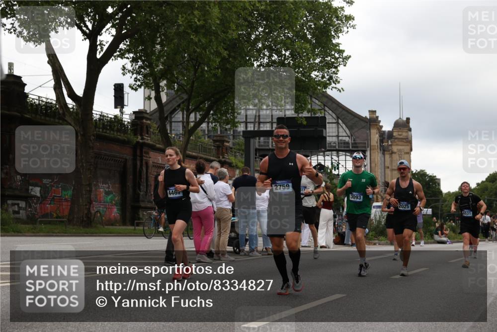 29.06.2025 - hella hamburg halbmarathon Yannick Fuchs http://msf.ph/oto/8334827 29.06.2025 10:51:53 20KM 1595, 1611, 2025, 2488, 2606, 2759, 2806, 2840, 2883, 2907, 3093, 3141, 3859, 4319, 4426, 4467, 4502, 4579, 4632, 4833, 5341, 5926, 6104, 6281, 6302, 6531, 6595, 7138, 7189, 8322, 8585, 9316, 9485, 10599, 10788, 11645, 12585, 13465, 13816, 13880, 14266, 14571, 15217, 15229, 16517, 16531, 17405, 17415, 17455, 17543, 18068, 18180, 18492, 18501, 18587, 18762, 18891 meine-sportfotos.de