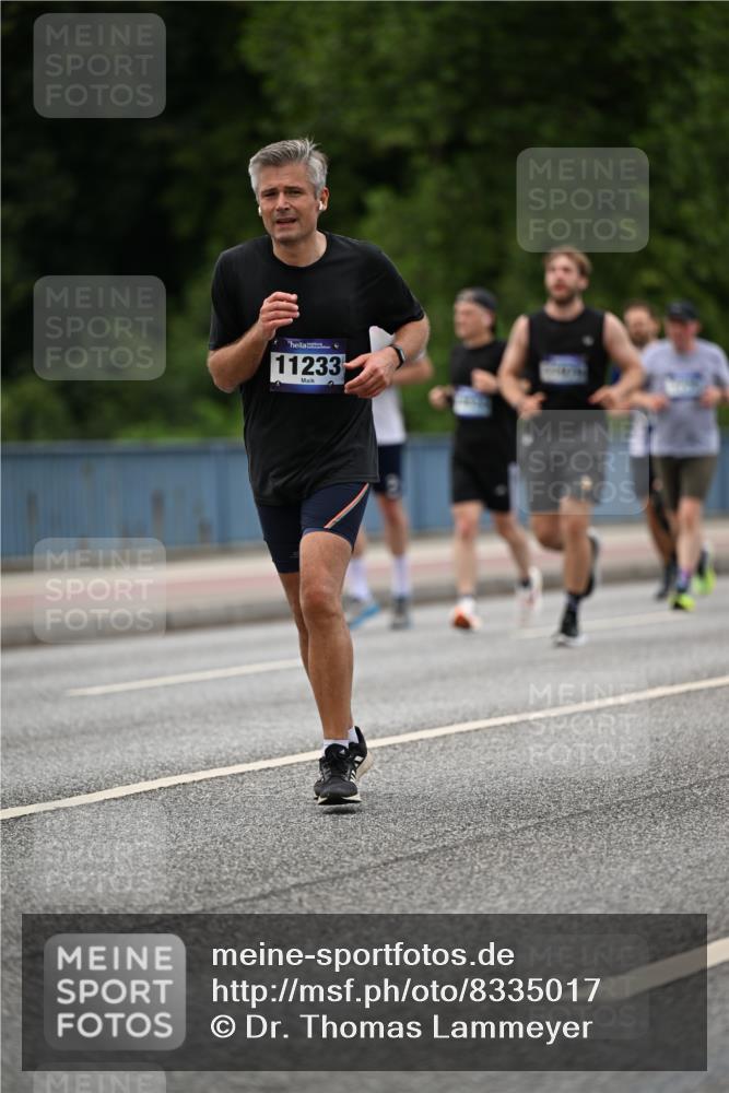 29.06.2025 - hella hamburg halbmarathon Dr. Thomas Lammeyer http://msf.ph/oto/8335017 29.06.2025 10:39:58 Kennedybrücke 1336, 2412, 2787, 2827, 3828, 4413, 4965, 5147, 6029, 6189, 6471, 6867, 7275, 8567, 8947, 9470, 9819, 10047, 10360, 10565, 10652, 11187, 11198, 11233, 11359 meine-sportfotos.de