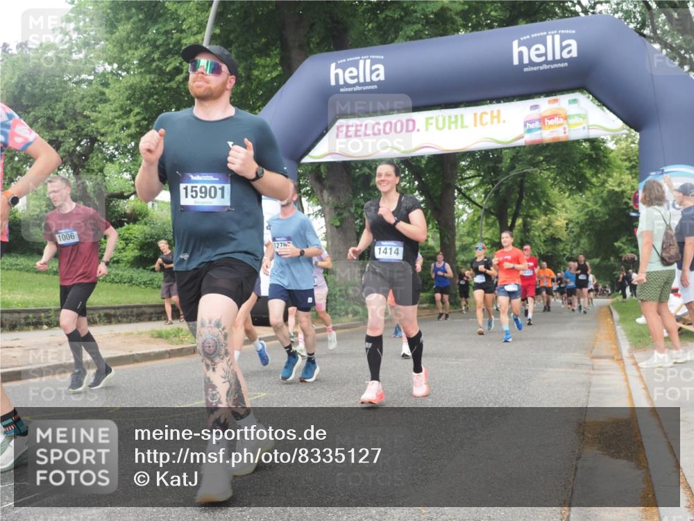29.06.2025 - hella hamburg halbmarathon KatJ http://msf.ph/oto/8335127 29.06.2025 10:47:44 Zwischen KM18-KM19 1006, 1190, 1414, 1453, 2011, 2086, 2322, 2323 meine-sportfotos.de