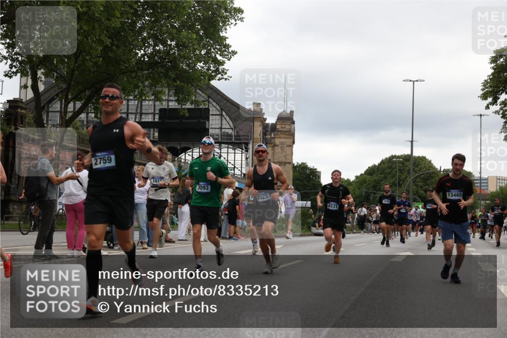 29.06.2025 - hella hamburg halbmarathon Yannick Fuchs http://msf.ph/oto/8335213 29.06.2025 10:51:53 20KM 1595, 1611, 2025, 2488, 2606, 2759, 2806, 2840, 2883, 2907, 3093, 3141, 3859, 4319, 4426, 4467, 4502, 4579, 4632, 4833, 5341, 5926, 6104, 6281, 6302, 6531, 6595, 7138, 7189, 8322, 8585, 9316, 9485, 10599, 10788, 11645, 12585, 13465, 13816, 13880, 14266, 14571, 15217, 15229, 16517, 16531, 17405, 17415, 17455, 17543, 18068, 18180, 18492, 18501, 18587, 18762, 18891 meine-sportfotos.de
