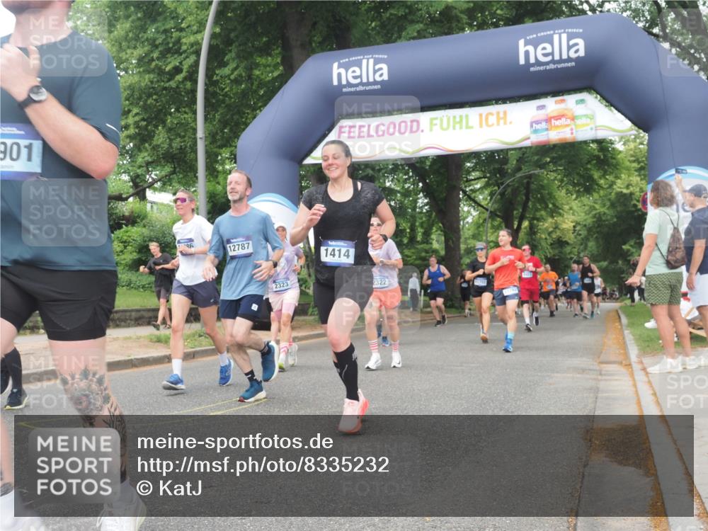 29.06.2025 - hella hamburg halbmarathon KatJ http://msf.ph/oto/8335232 29.06.2025 10:47:45 Zwischen KM18-KM19 1006, 1190, 1414, 1453, 2011, 2086, 2322, 2323, 8483 meine-sportfotos.de