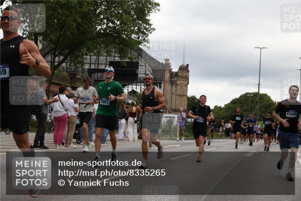29.06.2025 - hella hamburg halbmarathon Yannick Fuchs http://msf.ph/oto/8335265 29.06.2025 10:51:54 20KM 1595, 1611, 2025, 2488, 2606, 2656, 2759, 2806, 2840, 2883, 2907, 3093, 3859, 4319, 4426, 4467, 4502, 4579, 4632, 4833, 5277, 5341, 5926, 6104, 6281, 6302, 6531, 6595, 7138, 7189, 8322, 8585, 9316, 9485, 10599, 10788, 11645, 12585, 13465, 13816, 13880, 14266, 14571, 15217, 15229, 16517, 16531, 17405, 17415, 17455, 17543, 17827, 18068, 18180, 18492, 18501, 18587, 18762, 18891 meine-sportfotos.de