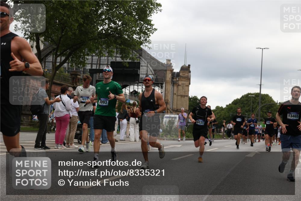 29.06.2025 - hella hamburg halbmarathon Yannick Fuchs http://msf.ph/oto/8335321 29.06.2025 10:51:54 20KM 1595, 1611, 2025, 2488, 2606, 2656, 2759, 2806, 2840, 2883, 2907, 3093, 3859, 4319, 4426, 4467, 4502, 4579, 4632, 4833, 5277, 5341, 5926, 6104, 6281, 6302, 6531, 6595, 7138, 7189, 8322, 8585, 9316, 9485, 10599, 10788, 11645, 12585, 13465, 13816, 13880, 14266, 14571, 15217, 15229, 16517, 16531, 17405, 17415, 17455, 17543, 17827, 18068, 18180, 18492, 18501, 18587, 18762, 18891 meine-sportfotos.de