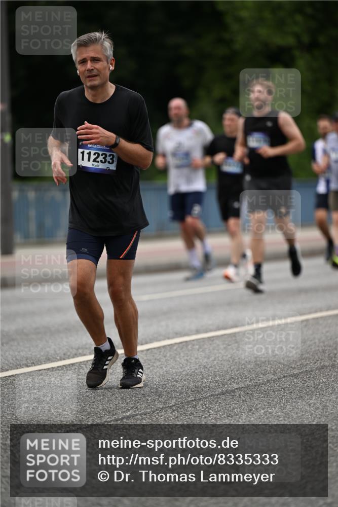 29.06.2025 - hella hamburg halbmarathon Dr. Thomas Lammeyer http://msf.ph/oto/8335333 29.06.2025 10:39:59 Kennedybrücke 1336, 2352, 2412, 2827, 3828, 4413, 4965, 5147, 6029, 6189, 6867, 7275, 8356, 8567, 8947, 9470, 9819, 10047, 10565, 10567, 10652, 11187, 11198, 11233, 11359 meine-sportfotos.de