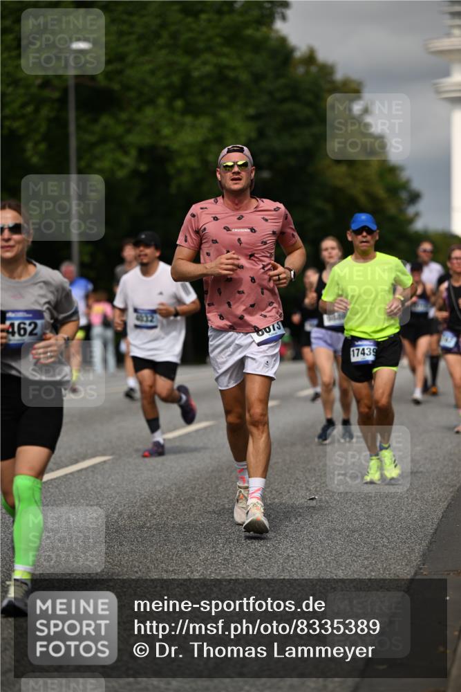 29.06.2025 - hella hamburg halbmarathon Dr. Thomas Lammeyer http://msf.ph/oto/8335389 29.06.2025 10:17:52 Kennedybrücke 1194, 1747, 1939, 2721, 2891, 4001, 4032, 4795, 4962, 5631, 5719, 6089, 7462, 7913, 8001, 8673, 9141, 9612, 9631, 9845, 9886, 10442, 10443 meine-sportfotos.de
