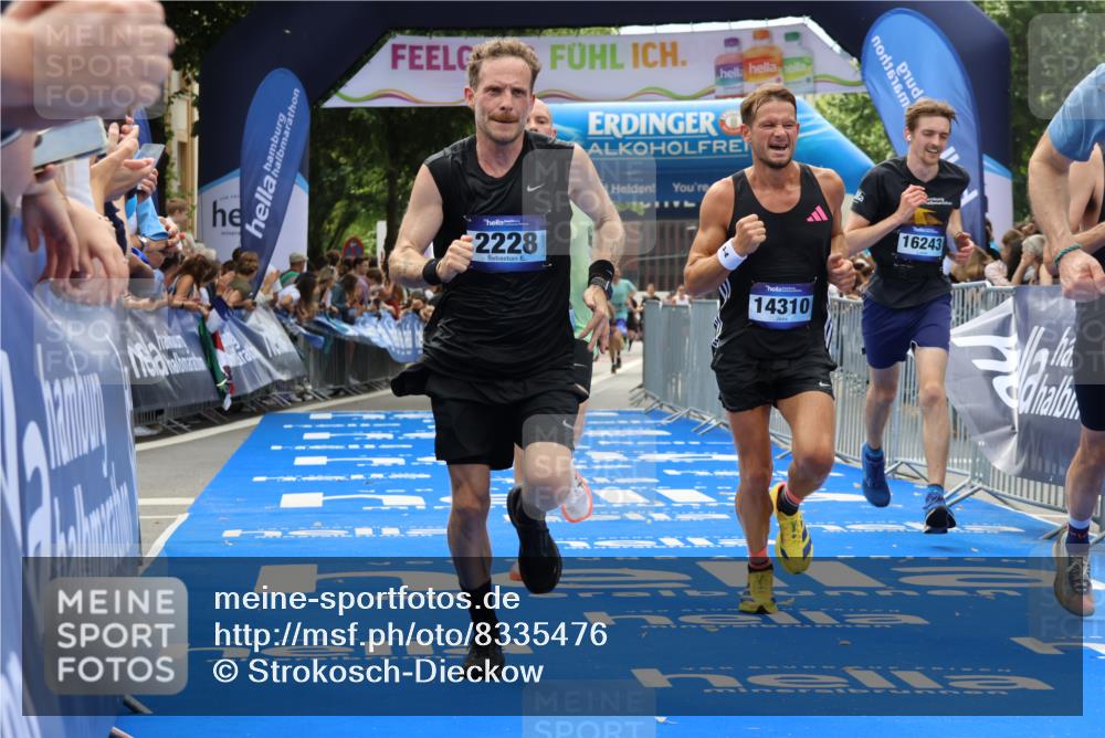 29.06.2025 - hella hamburg halbmarathon Strokosch-Dieckow http://msf.ph/oto/8335476 29.06.2025 10:33:48 Ziel 1743, 2228, 2243, 2746, 4246, 5193, 10865, 13771, 14310, 14466, 15500, 16243, 16755 meine-sportfotos.de