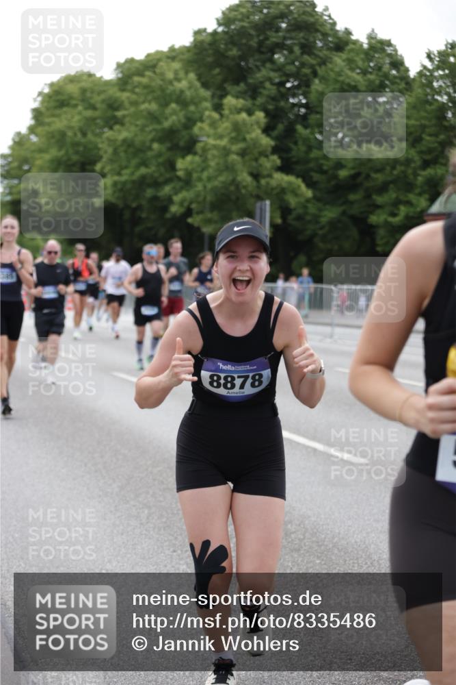 29.06.2025 - hella hamburg halbmarathon Jannik Wohlers http://msf.ph/oto/8335486 29.06.2025 10:40:50 Lombardsbrücke 1317, 1731, 2229, 2805, 3532, 3533, 4412, 4638, 5086, 5225, 5549, 5688, 5689, 5928, 6088, 6250, 6474, 7661, 7821, 7829, 8293, 8385, 8586, 8751, 8769, 8878, 8992, 9962, 10181, 10269, 10407, 10835, 11759, 11851, 13168, 13299, 13373, 13778, 13848, 14037, 14253, 14376, 14776, 15076, 15953, 16260, 16454, 16559, 16802, 16846, 16981, 17370, 17872, 18142, 18494, 18580, 18844, 18888 meine-sportfotos.de