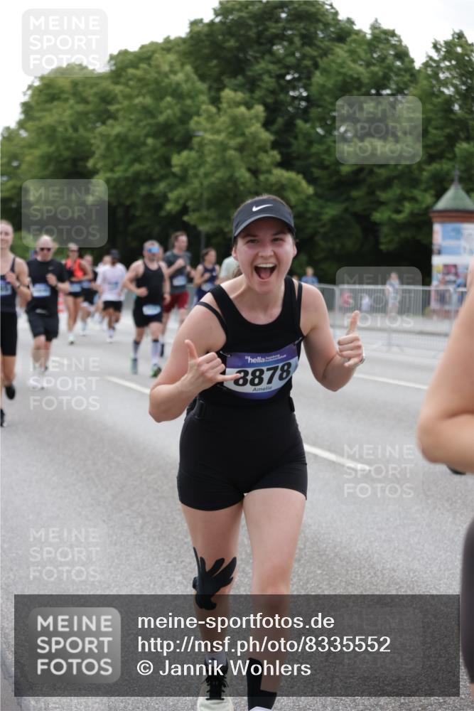 29.06.2025 - hella hamburg halbmarathon Jannik Wohlers http://msf.ph/oto/8335552 29.06.2025 10:40:50 Lombardsbrücke 1317, 1731, 2229, 2805, 3532, 3533, 4412, 4638, 5086, 5225, 5549, 5688, 5689, 5928, 6088, 6250, 6474, 7661, 7821, 7829, 8293, 8385, 8586, 8751, 8769, 8878, 8992, 9962, 10181, 10269, 10407, 10835, 11759, 11851, 13168, 13299, 13373, 13778, 13848, 14037, 14253, 14376, 14776, 15076, 15953, 16260, 16454, 16559, 16802, 16846, 16981, 17370, 17872, 18142, 18494, 18580, 18844, 18888 meine-sportfotos.de
