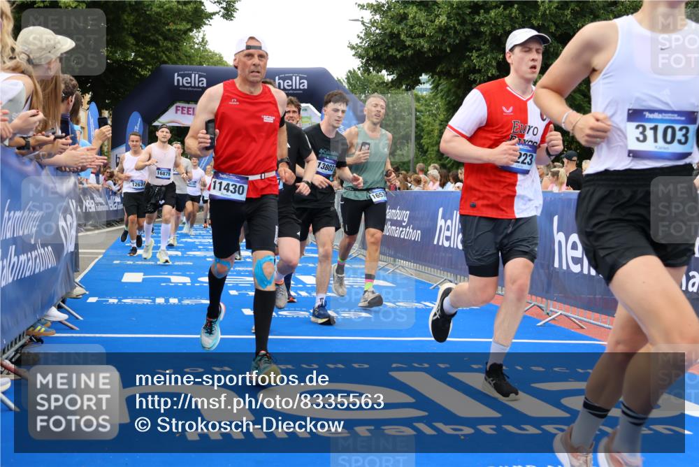 29.06.2025 - hella hamburg halbmarathon Strokosch-Dieckow http://msf.ph/oto/8335563 29.06.2025 10:54:17 Ziel 1267, 1442, 3103, 3177, 3426, 3861, 3898, 4635, 6082, 6084, 6443, 6511, 6512, 7274, 8223, 8772, 11430, 12213, 12362, 13033, 13289, 13803, 15169, 15524, 15946, 16327, 16527, 16574, 16750, 16780, 16879, 17087, 17698, 18268 meine-sportfotos.de