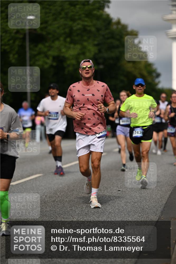 29.06.2025 - hella hamburg halbmarathon Dr. Thomas Lammeyer http://msf.ph/oto/8335564 29.06.2025 10:17:52 Kennedybrücke 1194, 1747, 1939, 2721, 2891, 4001, 4032, 4795, 4962, 5631, 5719, 6089, 7462, 7913, 8001, 8673, 9141, 9612, 9631, 9845, 9886, 10442, 10443 meine-sportfotos.de
