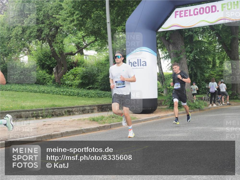 29.06.2025 - hella hamburg halbmarathon KatJ http://msf.ph/oto/8335608 29.06.2025 10:17:56 Zwischen KM18-KM19 5367, 8731 meine-sportfotos.de