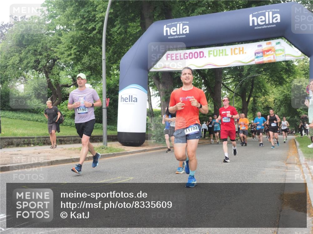 29.06.2025 - hella hamburg halbmarathon KatJ http://msf.ph/oto/8335609 29.06.2025 10:47:47 Zwischen KM18-KM19 1006, 1190, 1414, 2011, 2322, 2323, 8483 meine-sportfotos.de