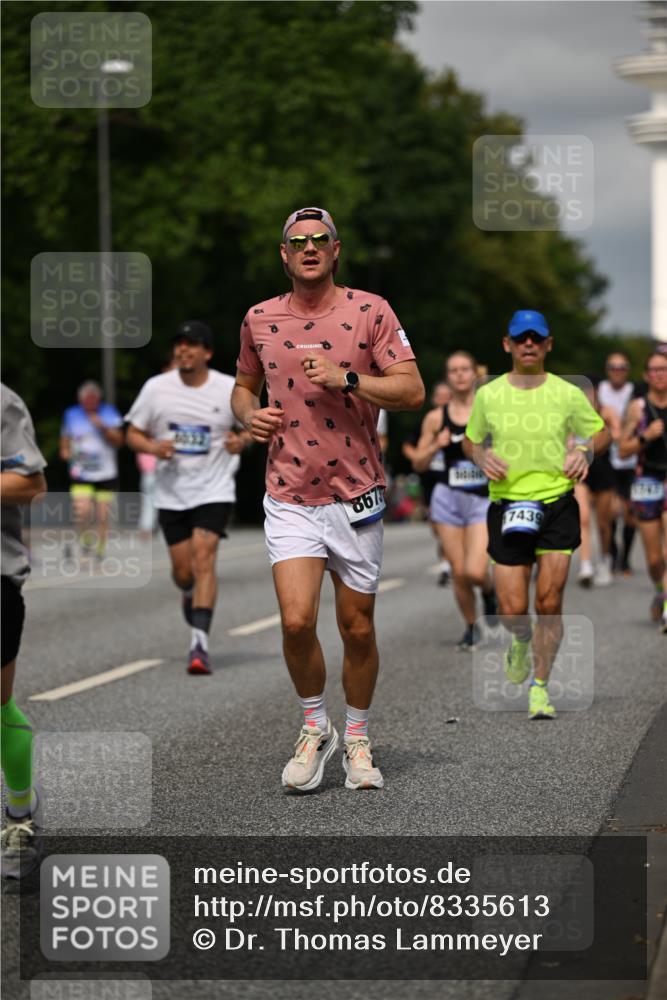 29.06.2025 - hella hamburg halbmarathon Dr. Thomas Lammeyer http://msf.ph/oto/8335613 29.06.2025 10:17:52 Kennedybrücke 1194, 1747, 1939, 2721, 2891, 4001, 4032, 4795, 4962, 5631, 5719, 6089, 7462, 7913, 8001, 8673, 9141, 9612, 9631, 9845, 9886, 10442, 10443 meine-sportfotos.de
