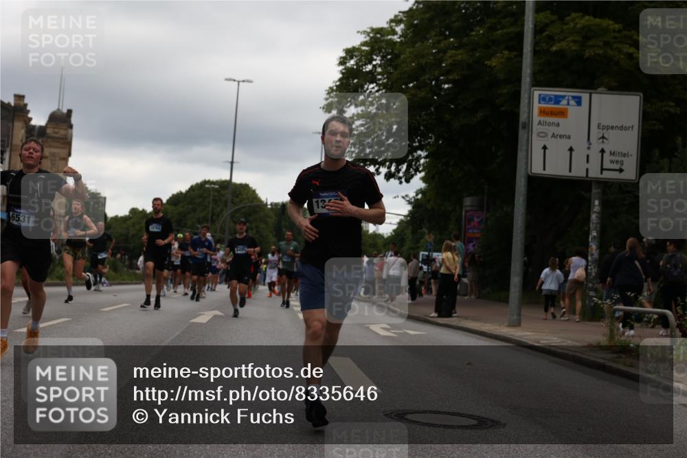 29.06.2025 - hella hamburg halbmarathon Yannick Fuchs http://msf.ph/oto/8335646 29.06.2025 10:51:55 20KM 1595, 1611, 2025, 2488, 2606, 2656, 2759, 2806, 2840, 2883, 2907, 3093, 3859, 4319, 4426, 4467, 4502, 4579, 4632, 4833, 5277, 5341, 5926, 6104, 6531, 6595, 7138, 7189, 8322, 8585, 9316, 9485, 10599, 10788, 11645, 12585, 13465, 13816, 13880, 14266, 14571, 15217, 15229, 16517, 16531, 17405, 17415, 17455, 17543, 17827, 18068, 18180, 18492, 18501, 18587, 18762, 18891 meine-sportfotos.de