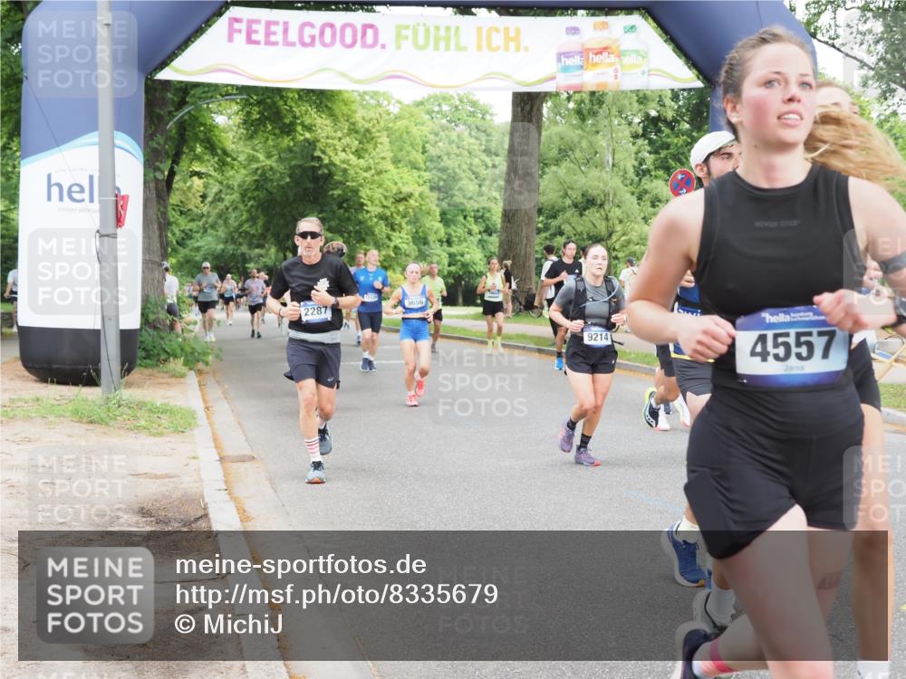 29.06.2025 - hella hamburg halbmarathon MichiJ http://msf.ph/oto/8335679 29.06.2025 10:39:01 Zwischen KM18-KM19 1335, 2287, 2946, 2955, 4557, 5102, 8413, 8508, 9214, 9656, 10667, 11459, 11625, 12224, 12778, 12949, 13808, 14122, 14994, 15001, 15496, 16003, 16179, 17131, 17978, 18413 meine-sportfotos.de