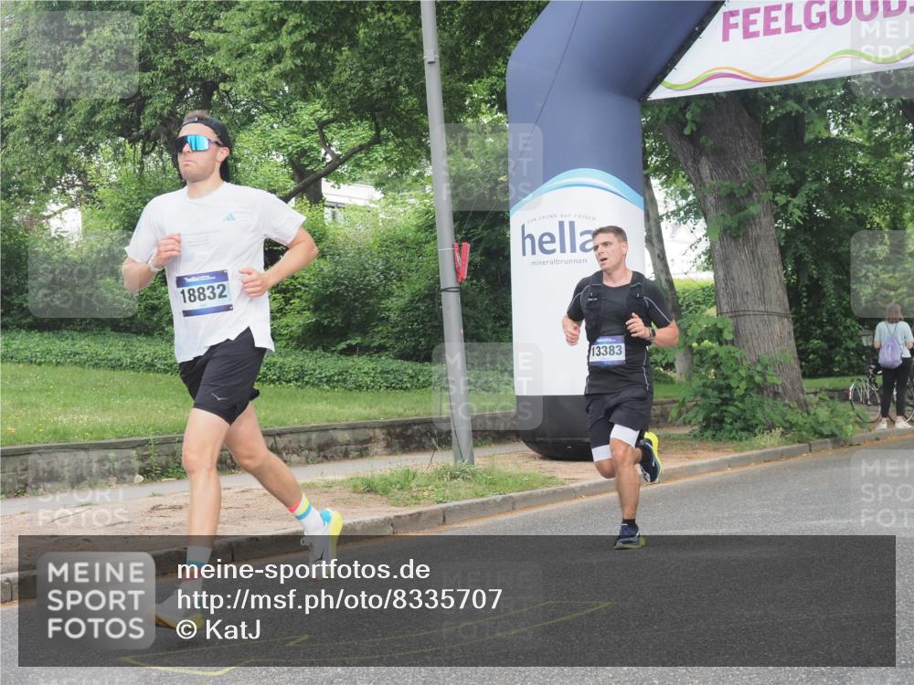 29.06.2025 - hella hamburg halbmarathon KatJ http://msf.ph/oto/8335707 29.06.2025 10:17:56 Zwischen KM18-KM19 5367, 8731 meine-sportfotos.de