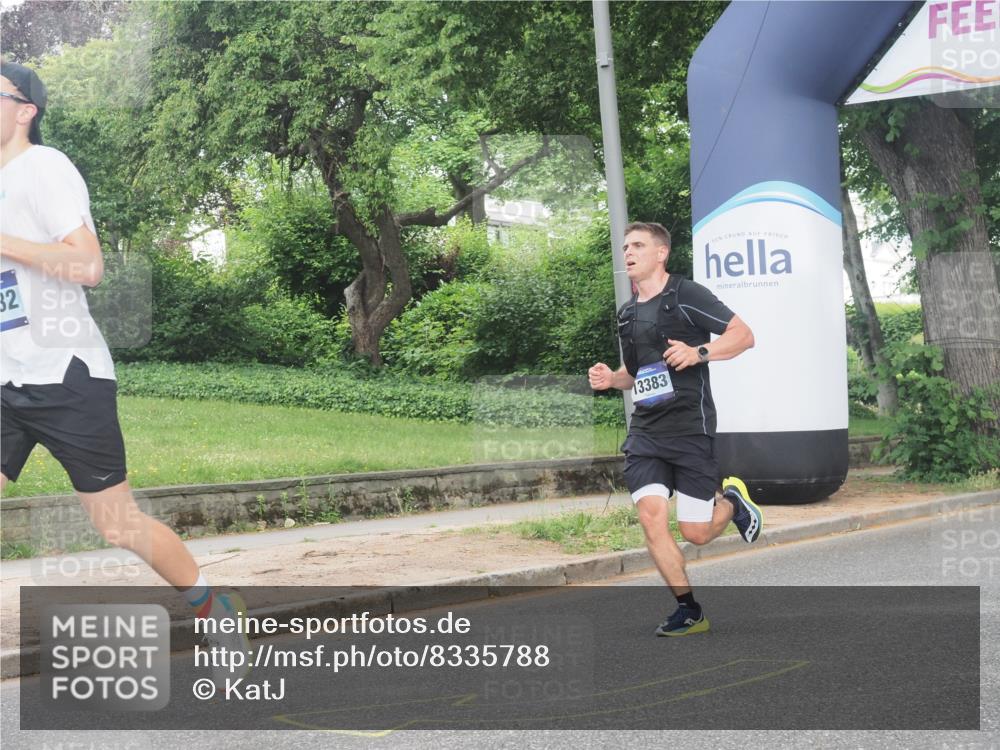 29.06.2025 - hella hamburg halbmarathon KatJ http://msf.ph/oto/8335788 29.06.2025 10:17:56 Zwischen KM18-KM19 5367, 8731 meine-sportfotos.de