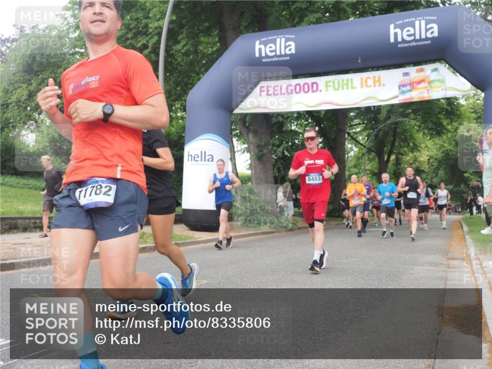 29.06.2025 - hella hamburg halbmarathon KatJ http://msf.ph/oto/8335806 29.06.2025 10:47:48 Zwischen KM18-KM19 1190, 1414, 2322, 2323, 8421, 8483 meine-sportfotos.de