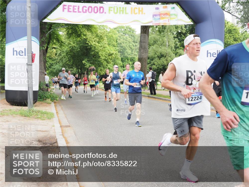 29.06.2025 - hella hamburg halbmarathon MichiJ http://msf.ph/oto/8335822 29.06.2025 10:39:05 Zwischen KM18-KM19 2287, 2636, 2946, 4557, 8977, 9214, 9656, 10667, 11625, 12224, 12778, 12949, 14122, 14994, 15001, 15126, 15496, 16179, 17131, 17815, 18869 meine-sportfotos.de