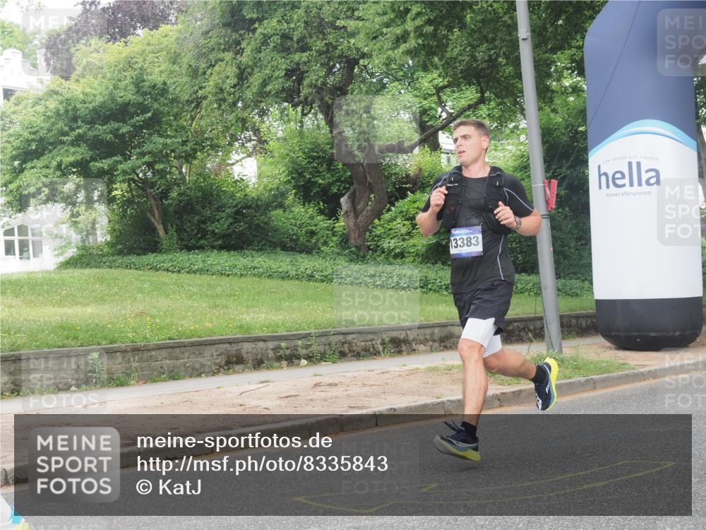 29.06.2025 - hella hamburg halbmarathon KatJ http://msf.ph/oto/8335843 29.06.2025 10:17:57 Zwischen KM18-KM19 5367, 8731 meine-sportfotos.de