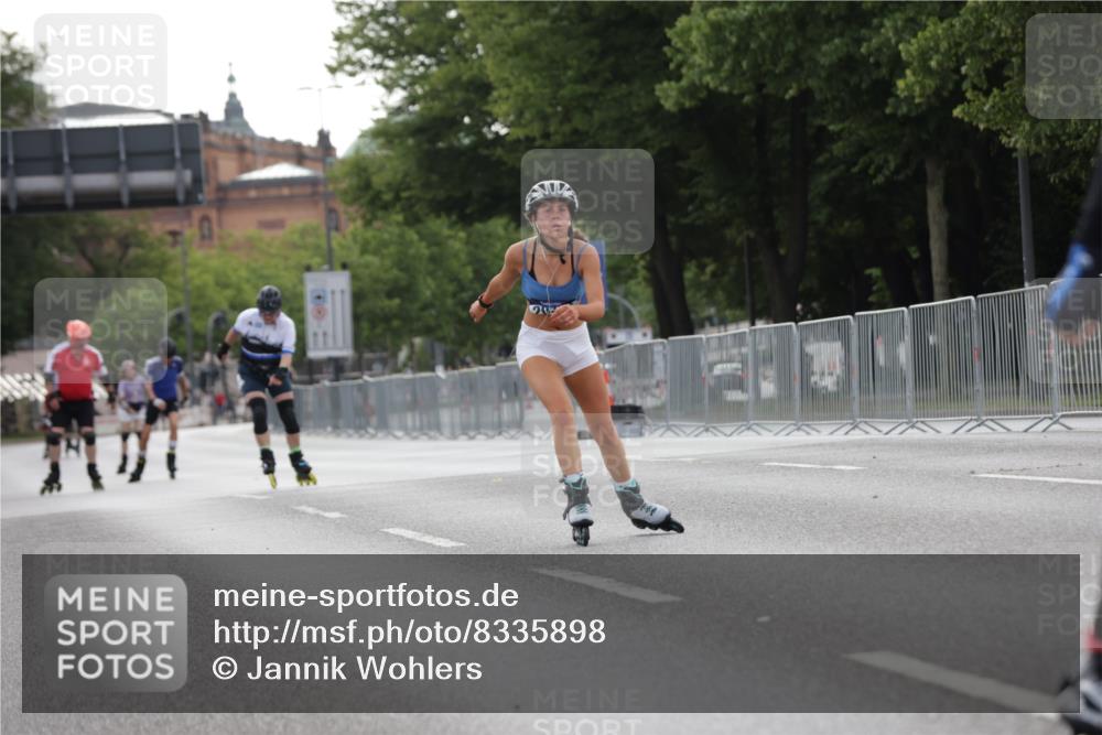 29.06.2025 - hella hamburg halbmarathon Jannik Wohlers http://msf.ph/oto/8335898 29.06.2025 09:01:49 Lombardsbrücke  meine-sportfotos.de