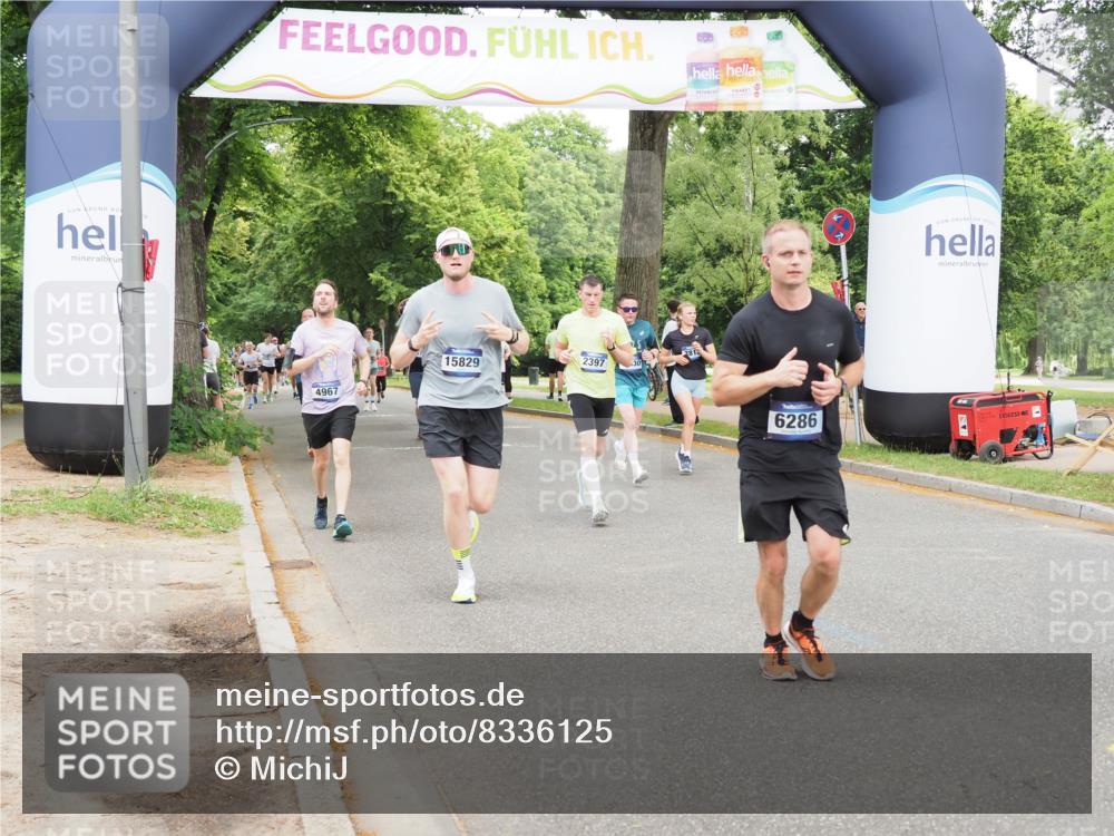 29.06.2025 - hella hamburg halbmarathon MichiJ http://msf.ph/oto/8336125 29.06.2025 10:39:09 Zwischen KM18-KM19 2287, 2397, 2636, 2946, 4967, 6286, 8977, 9656, 12224, 12949, 14561, 15126, 15829, 17131, 17530, 17815, 18869 meine-sportfotos.de