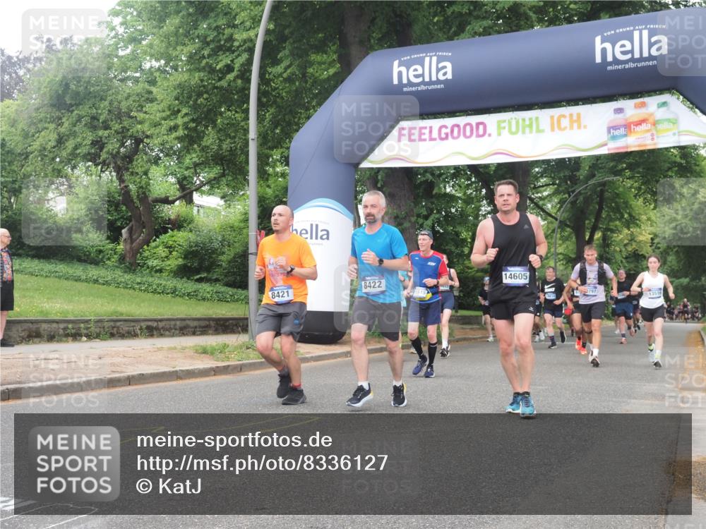 29.06.2025 - hella hamburg halbmarathon KatJ http://msf.ph/oto/8336127 29.06.2025 10:47:51 Zwischen KM18-KM19 1190, 8154, 8421, 8422, 8483 meine-sportfotos.de