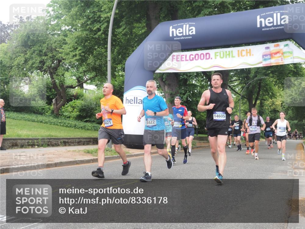 29.06.2025 - hella hamburg halbmarathon KatJ http://msf.ph/oto/8336178 29.06.2025 10:47:51 Zwischen KM18-KM19 1190, 8154, 8421, 8422, 8483 meine-sportfotos.de
