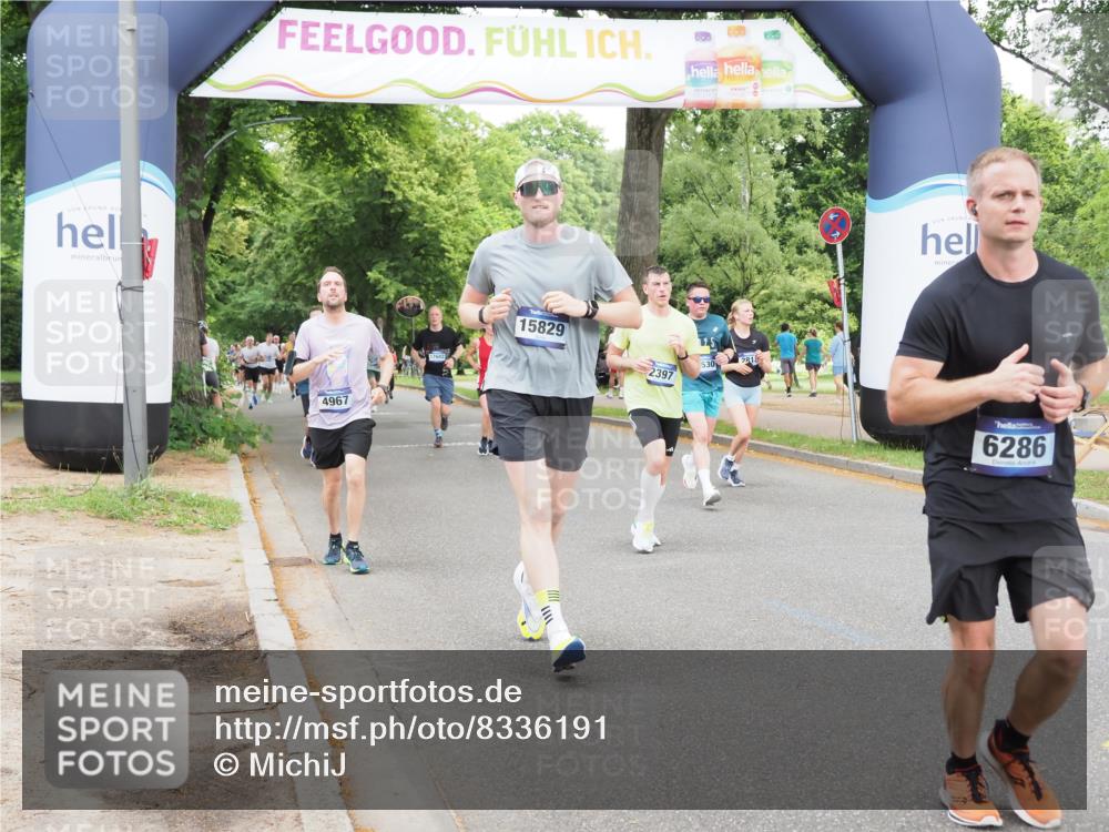 29.06.2025 - hella hamburg halbmarathon MichiJ http://msf.ph/oto/8336191 29.06.2025 10:39:10 Zwischen KM18-KM19 2397, 2636, 2818, 4967, 6286, 8977, 14561, 15126, 15829, 17530, 17815, 18869 meine-sportfotos.de