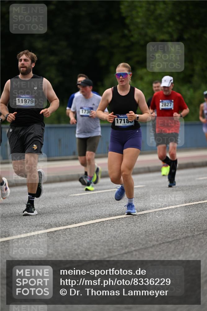 29.06.2025 - hella hamburg halbmarathon Dr. Thomas Lammeyer http://msf.ph/oto/8336229 29.06.2025 10:40:01 Kennedybrücke 1336, 2352, 2412, 2588, 2827, 3828, 4413, 4965, 5147, 6189, 6867, 7111, 7275, 8356, 8567, 8947, 9470, 9819, 10047, 10565, 10567, 10652, 11010, 11187, 11198, 11233, 11359 meine-sportfotos.de
