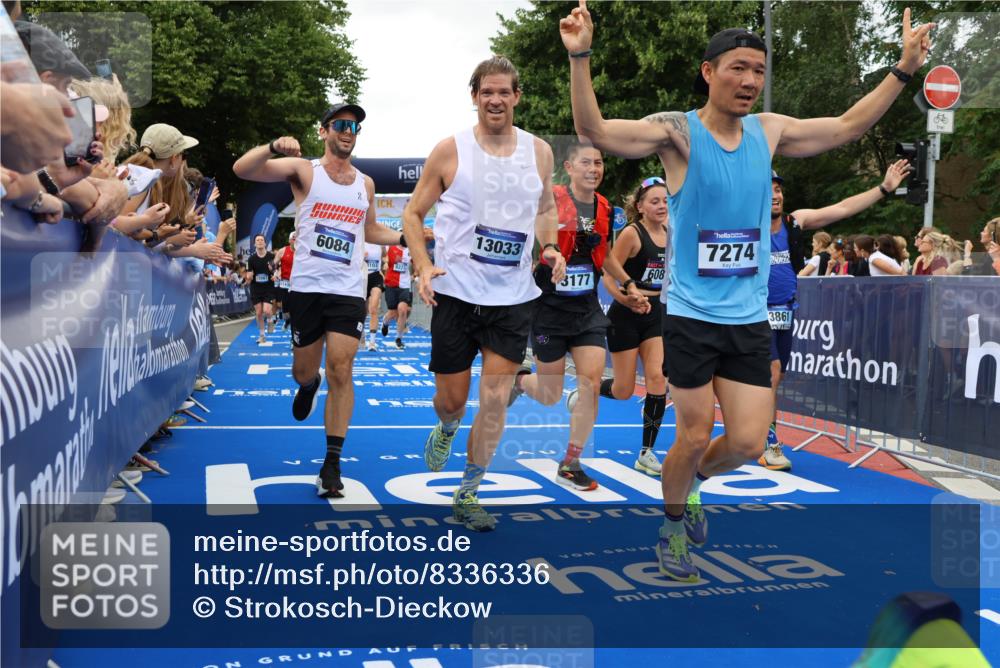 29.06.2025 - hella hamburg halbmarathon Strokosch-Dieckow http://msf.ph/oto/8336336 29.06.2025 10:54:14 Ziel 1267, 3103, 3177, 3861, 3898, 5638, 6082, 6084, 6294, 6443, 6512, 7274, 8223, 8390, 9791, 11430, 12213, 13033, 13289, 13397, 13794, 13803, 15169, 15524, 15946, 16527, 16574, 16750, 16780, 16879, 17087, 17698, 18268 meine-sportfotos.de