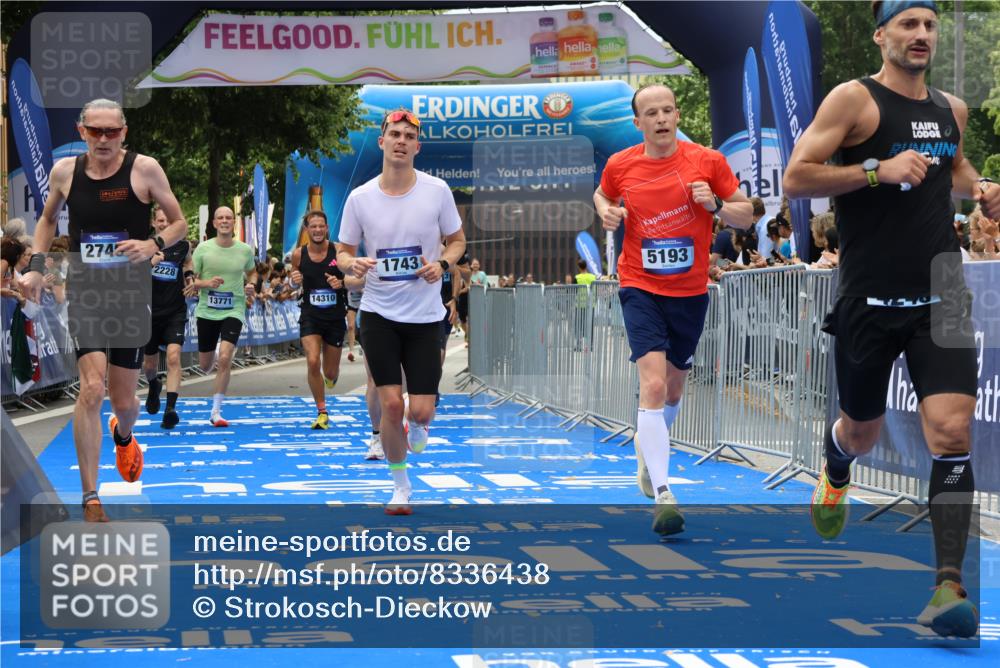 29.06.2025 - hella hamburg halbmarathon Strokosch-Dieckow http://msf.ph/oto/8336438 29.06.2025 10:33:45 Ziel 1396, 1743, 2228, 2243, 2746, 4246, 5193, 10865, 12595, 13771, 14310, 14466, 16243, 16755 meine-sportfotos.de