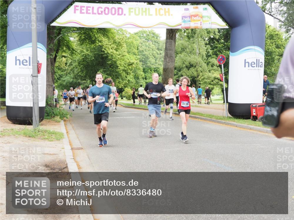 29.06.2025 - hella hamburg halbmarathon MichiJ http://msf.ph/oto/8336480 29.06.2025 10:39:12 Zwischen KM18-KM19 2397, 2636, 2818, 4967, 6286, 14561, 15829, 17530, 17815, 18869 meine-sportfotos.de