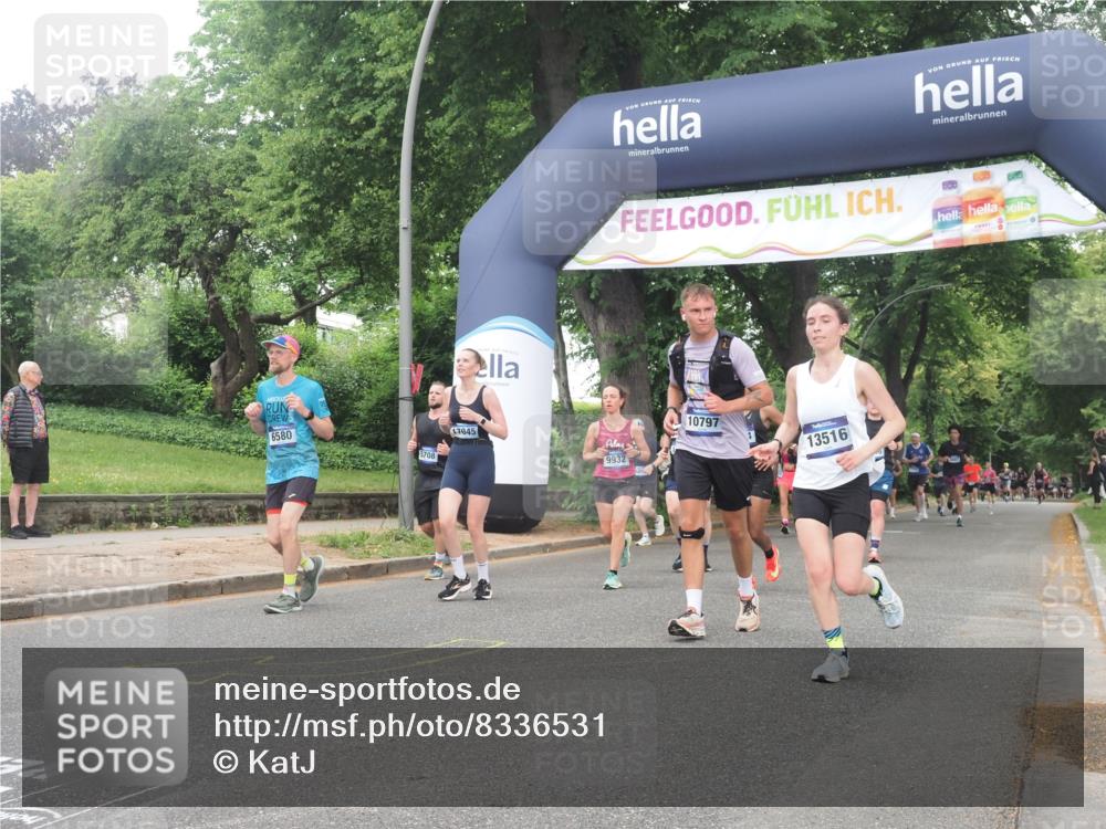 29.06.2025 - hella hamburg halbmarathon KatJ http://msf.ph/oto/8336531 29.06.2025 10:47:53 Zwischen KM18-KM19 3740, 5708, 6580, 7006, 8154, 8421, 8422, 8483 meine-sportfotos.de
